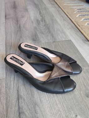 Beautifeel Leather Coloblock Low Heel Sandals